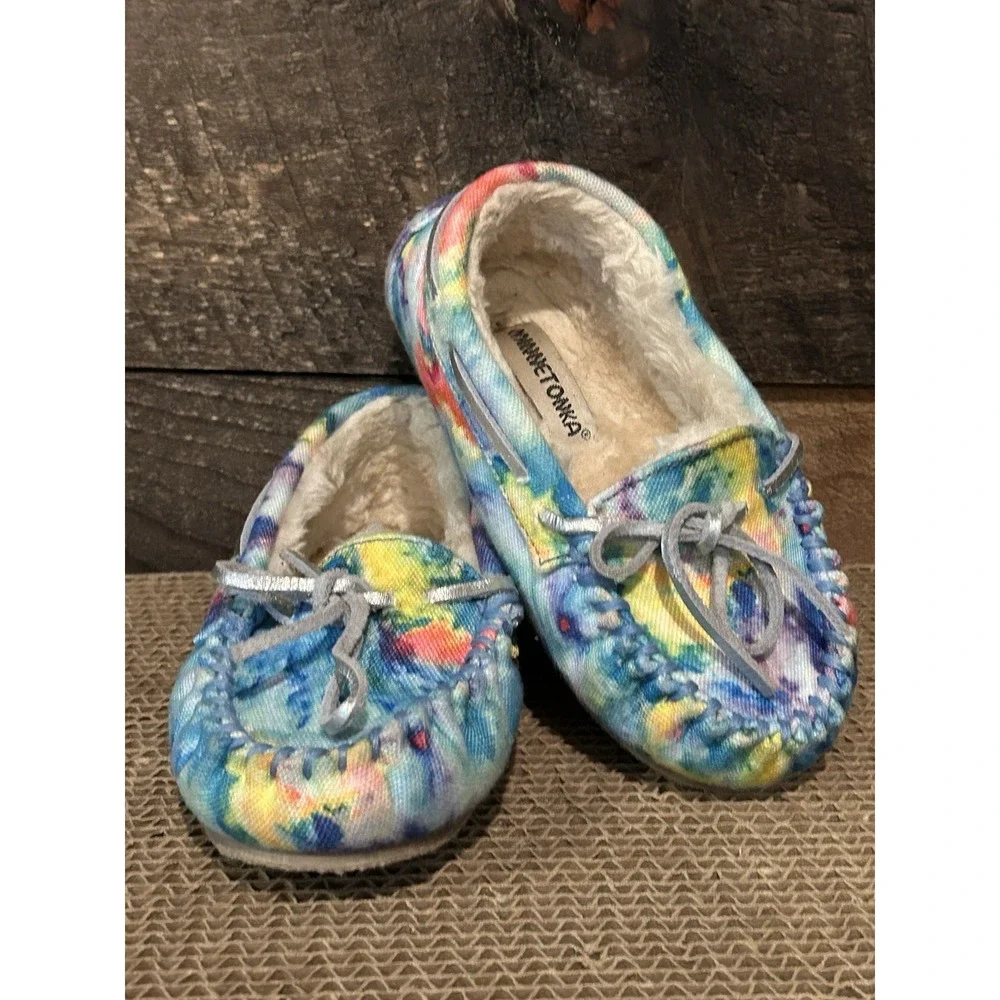 Minnetonka Kids Cassie Slipper Mocassins Tie Dye 49084 Plush Lined Girls 9 EUC‎